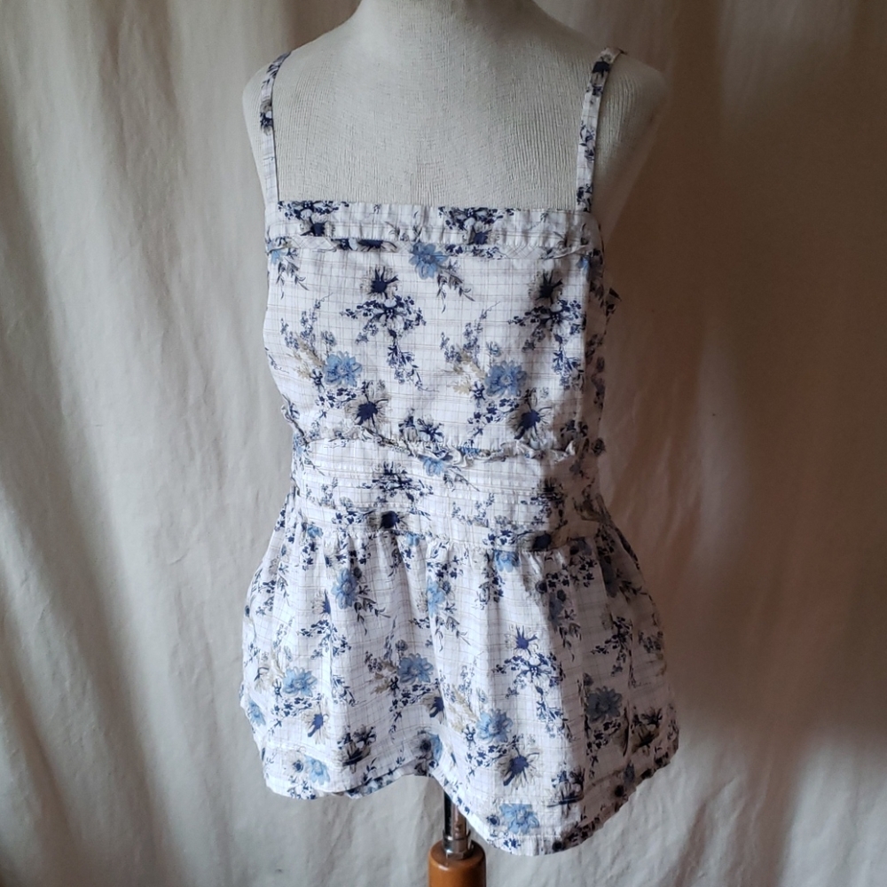 Adorable Stetson M camisole top